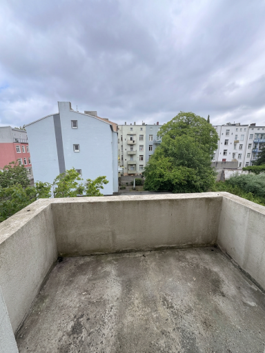 Balkon an Raum 4